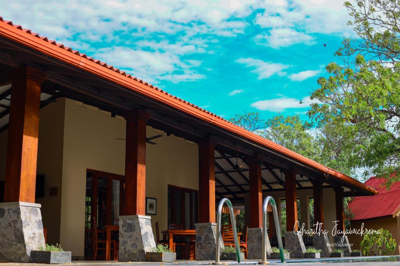 Yala Chalets By Lalan Leisure Kirinda  Eksteriør billede